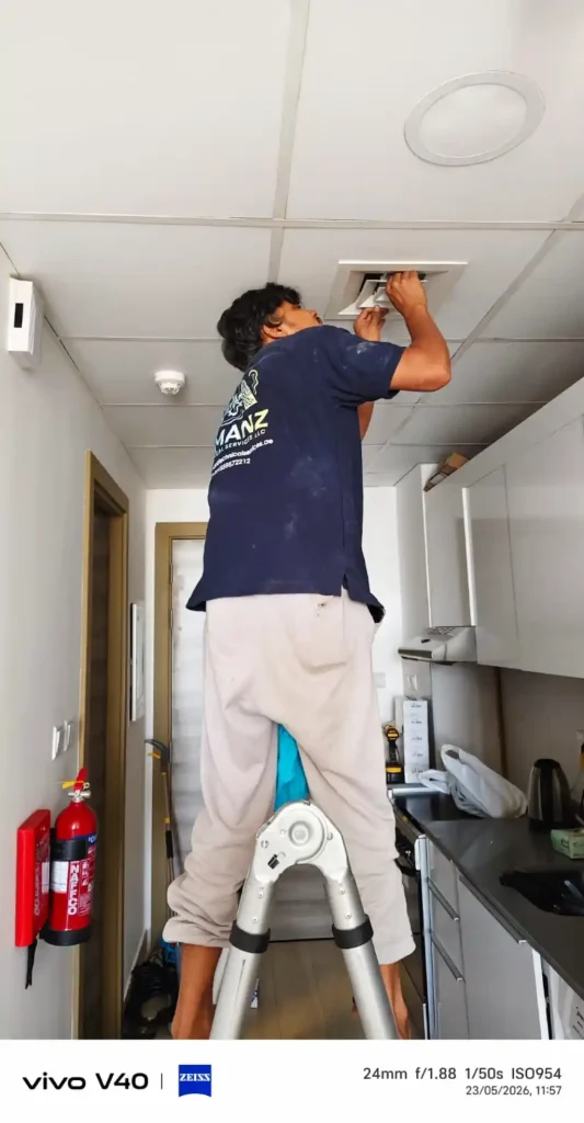 ac repair in dubai - amanz technical services dubai (1)